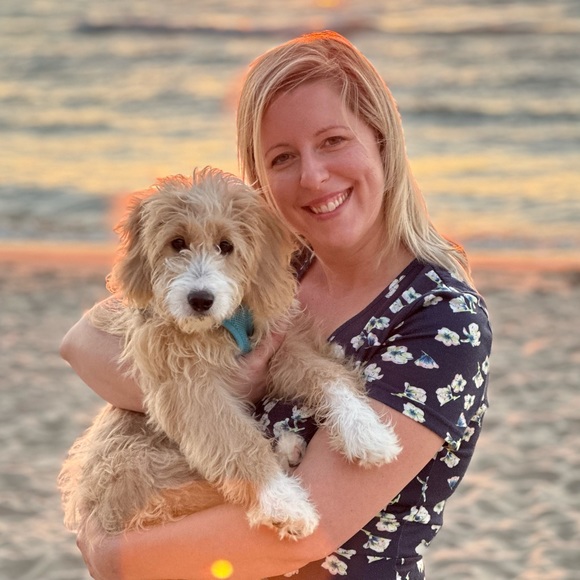 Meet Your Posher! - Picture 3 of 3